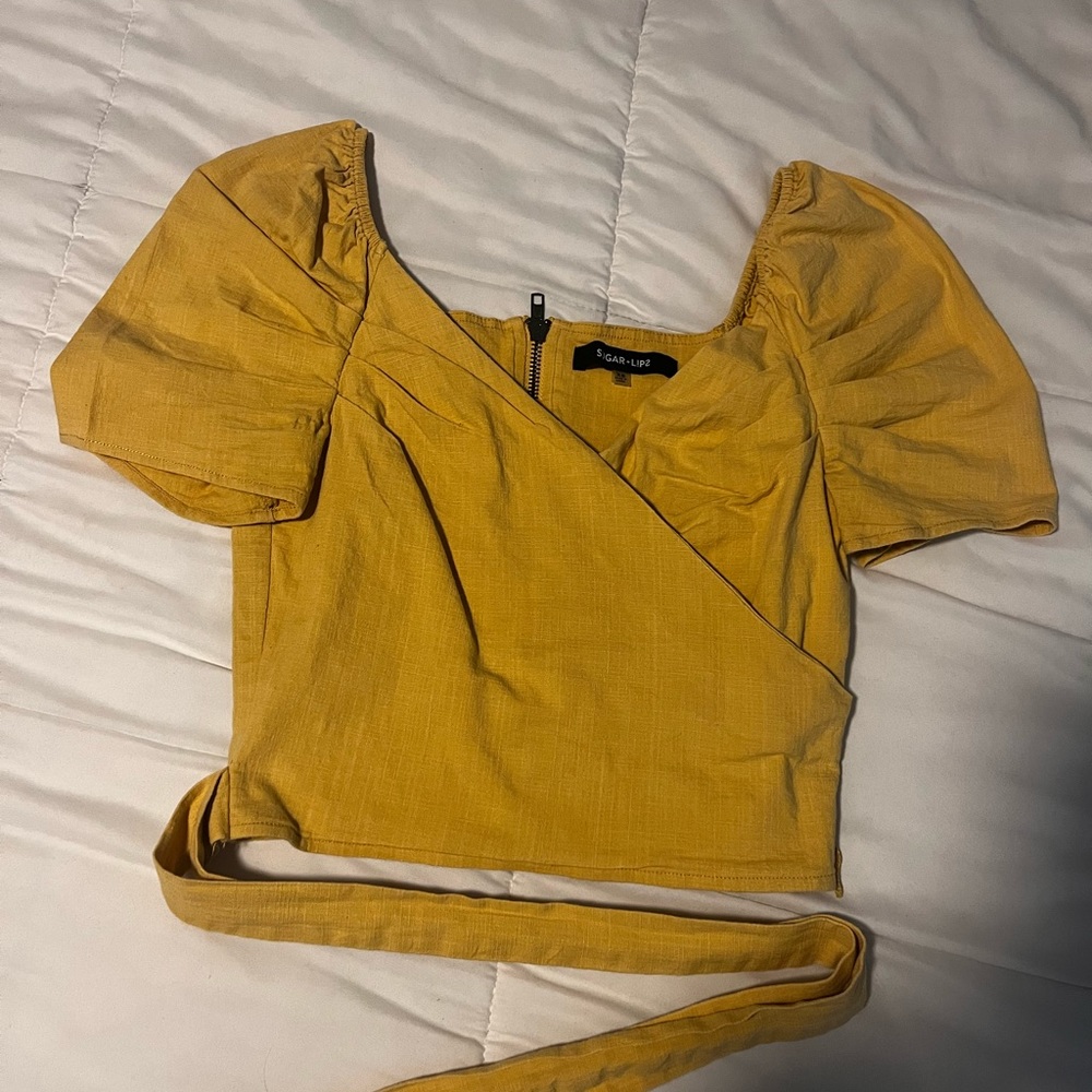 Crop top